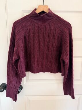 NWT Joylab cropped sweater